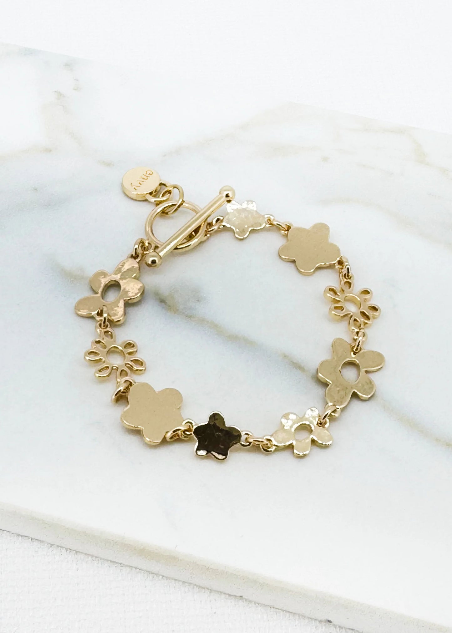 Gold Daisy T-Bar Bracelet