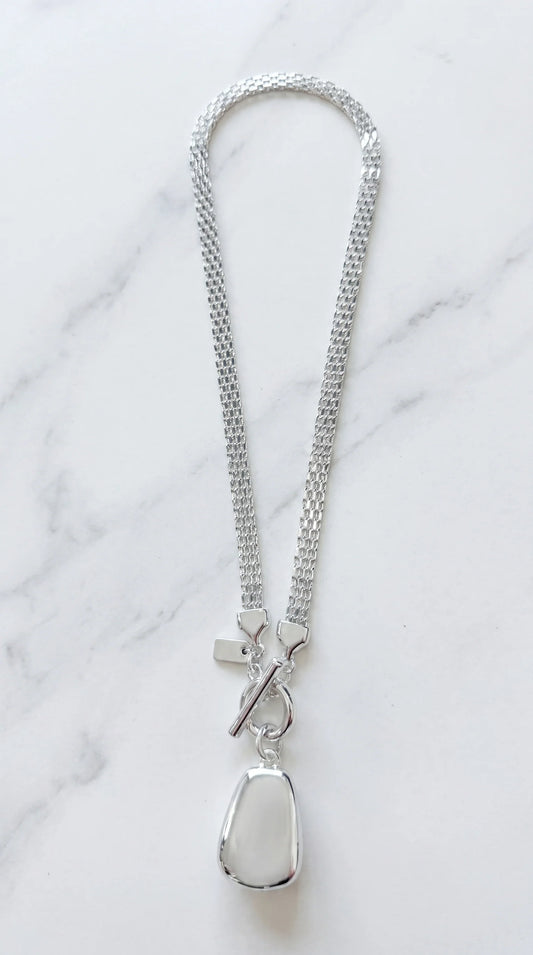 Short Silver Mesh Chain Necklace with T-Bar & Silver Pendant
