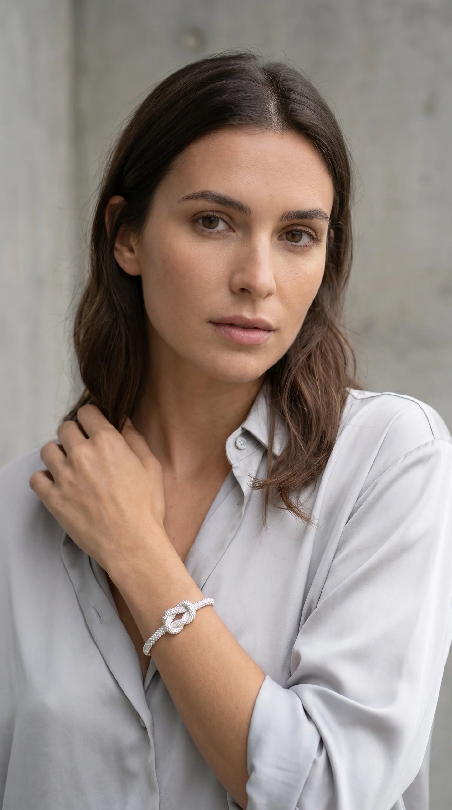 Silver Knot Design Bangle